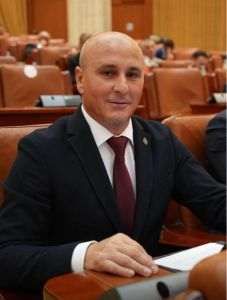 Sursa foto: Facebook / Dumitru Ţiplea